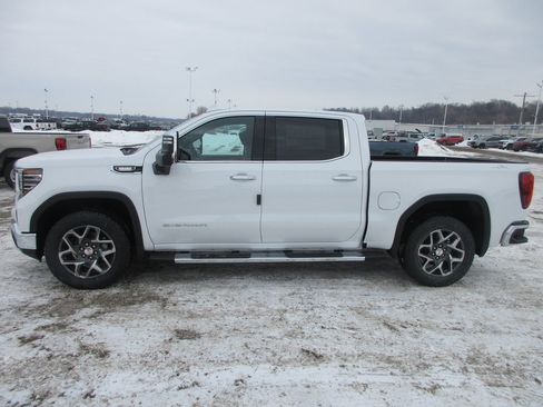 New 2026 GMC Sierra 1500 SLT w/ SLT Premium Plus Package image 10