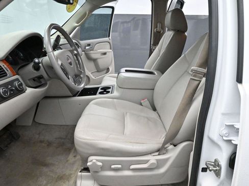 Used 2013 GMC Yukon XL SLT image 14