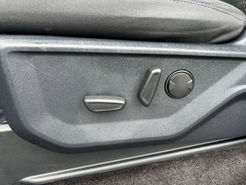 Used 2022 Ford F150 XLT w/ Equipment Group 302A High image 12