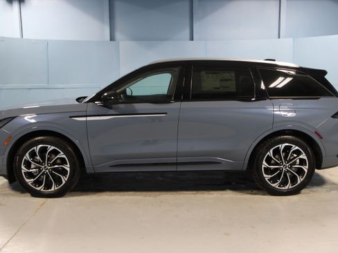 New 2026 Lincoln Nautilus Reserve image 34