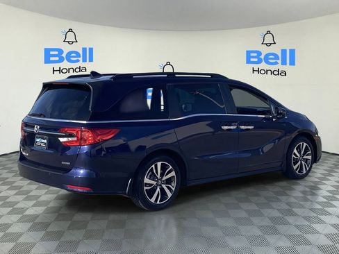Certified 2024 Honda Odyssey Touring image 4