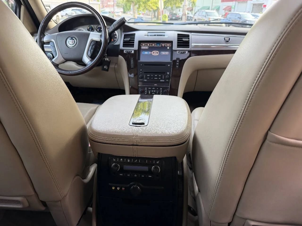 Used 2009 Cadillac Escalade 4WD Hybrid image 40