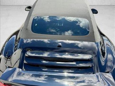 Used 2014 Porsche 911 Carrera 4S image 9