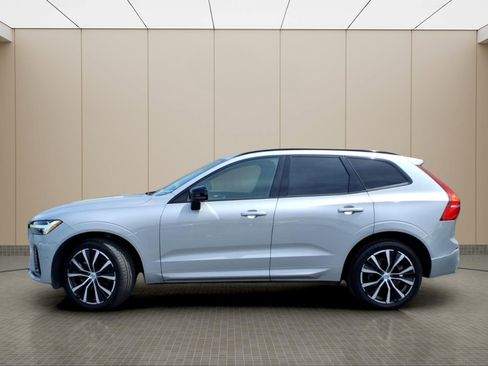 Used 2023 Volvo XC60 B5 Plus w/ Climate Package AWD/4WD image 16