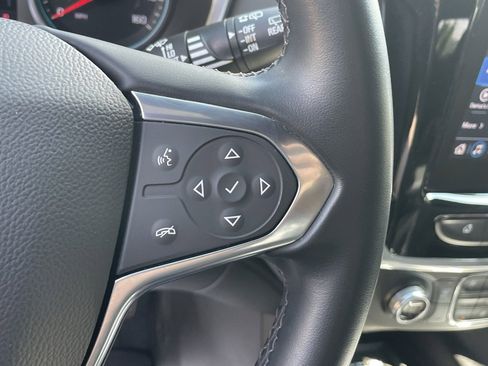 Certified 2023 Chevrolet Traverse LT image 32