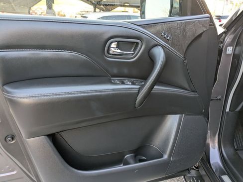 Used 2024 INFINITI QX80 Luxe image 13