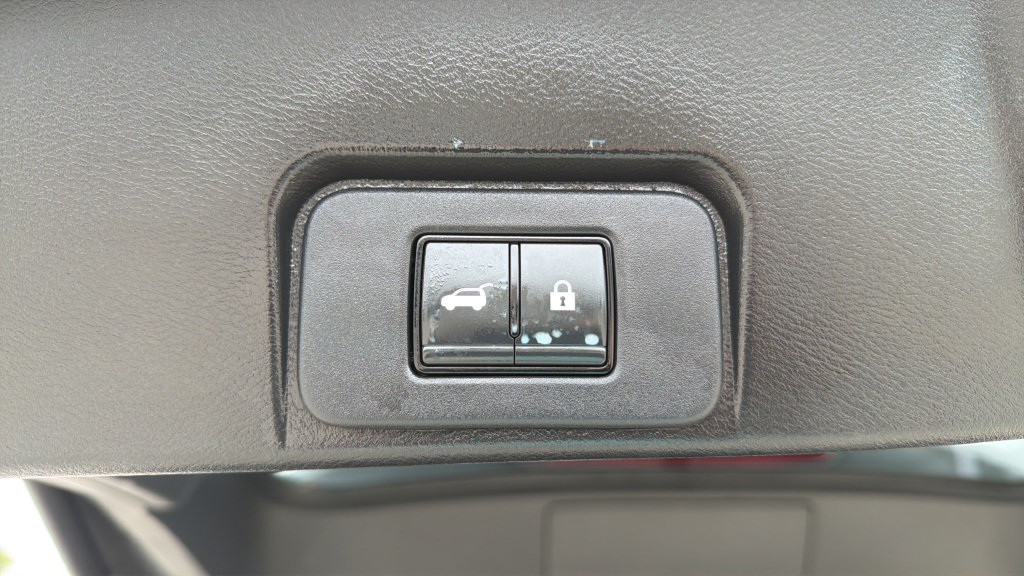 Certified 2023 Nissan Rogue SV w/ SV Premium B Package AWD/4WD image 10