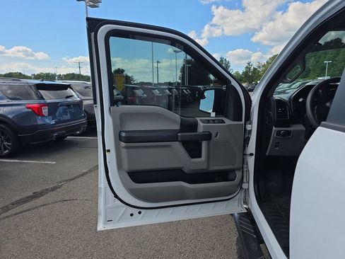 Certified 2017 Ford F150 XL w/ Equipment Group 101A Mid AWD/4WD image 20