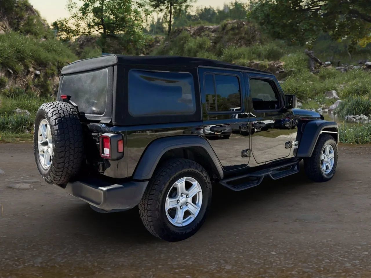 Used 2021 Jeep Wrangler Unlimited Sport AWD/4WD image 7