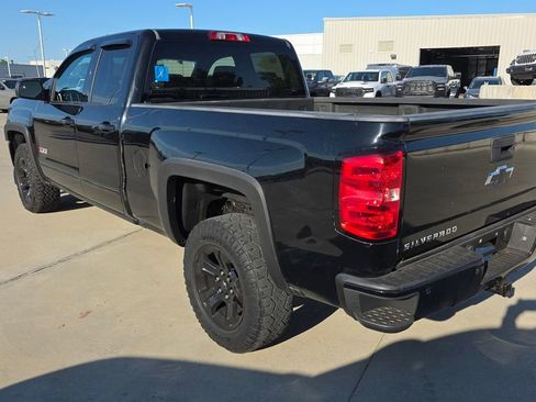Used 2019 Chevrolet Silverado 1500 LT w/ All Star Edition image 3