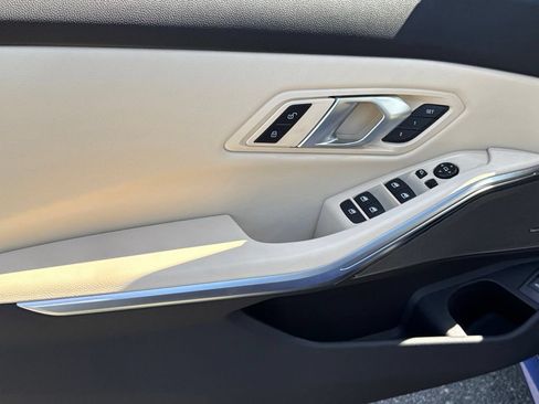 New 2026 BMW 330i Sedan w/ M Sport Package RWD image 15