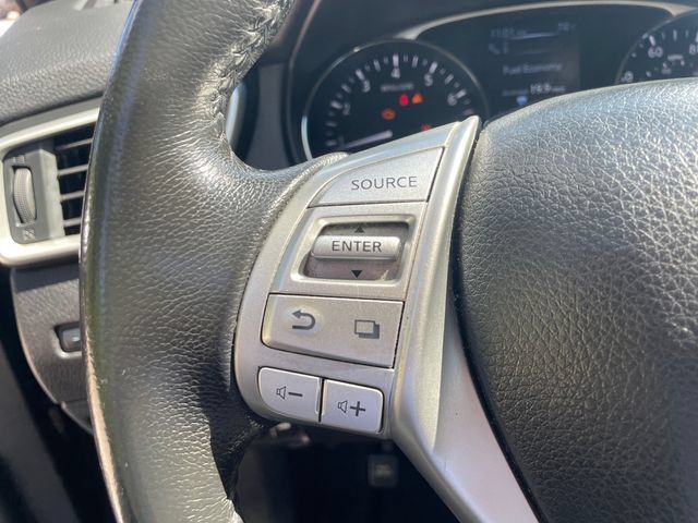 Used 2016 Nissan Rogue SL w/ SL Premium Package AWD/4WD image 29