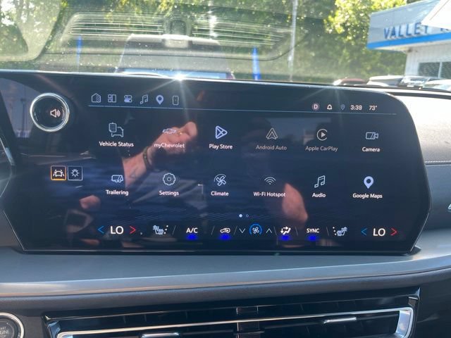 Used 2026 Chevrolet Traverse LT AWD/4WD image 39