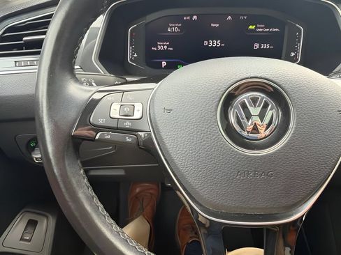 Used 2019 Volkswagen Tiguan SEL Premium AWD/4WD image 14