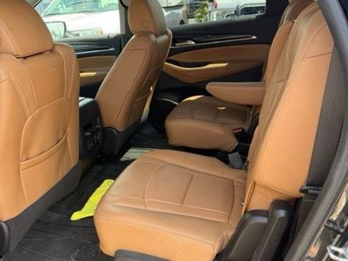 Used 2019 Buick Enclave Premium w/ Experience Buick Package AWD/4WD image 10