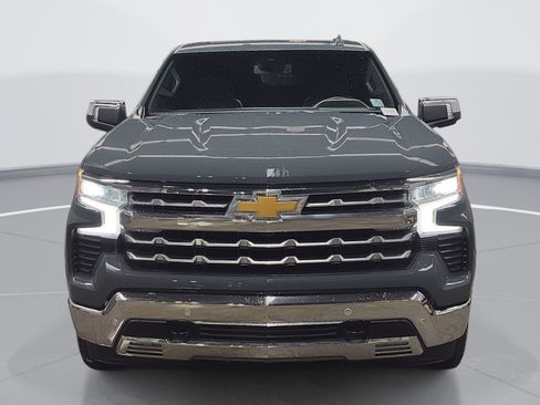 Used 2025 Chevrolet Silverado 1500 LTZ w/ Z71 Off-Road Package AWD/4WD image 8