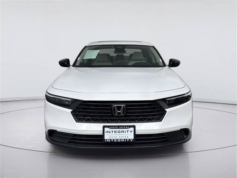 Used 2025 Honda Accord SE image 8