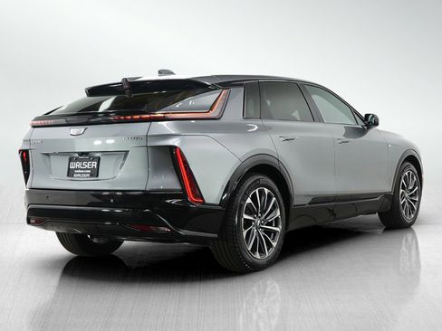 Used 2024 Cadillac Lyriq Sport image 5