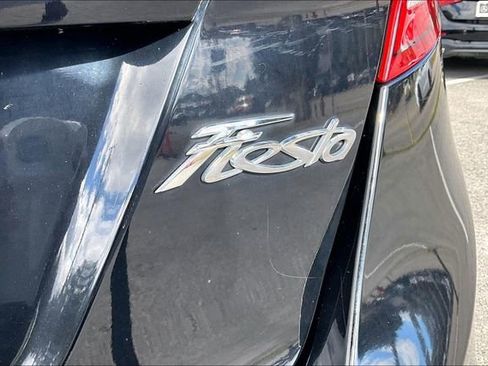 Used 2012 Ford Fiesta SE image 21