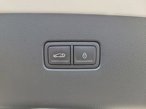 Used 2025 Genesis GV80 3.5T e-SC AWD/4WD image 24