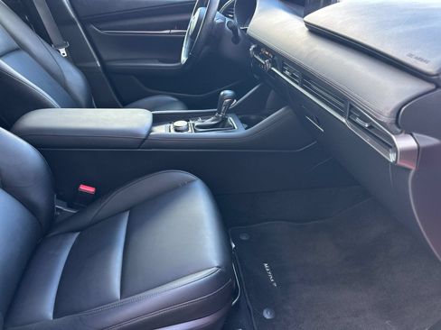 Used 2020 MAZDA MAZDA3 Hatchback FWD image 14