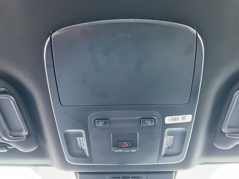 Used 2025 Toyota Camry SE image 17