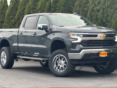 New 2026 Chevrolet Silverado 1500 LT w/ Z71 Off-Road Package image 2