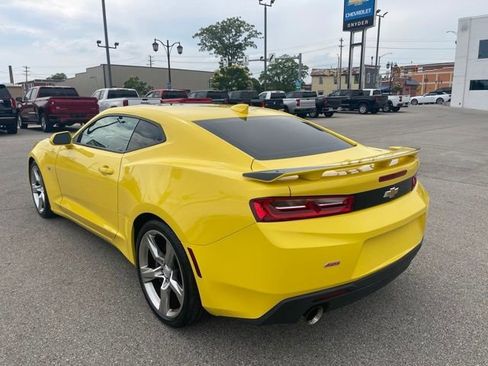 Used 2018 Chevrolet Camaro SS RWD image 12