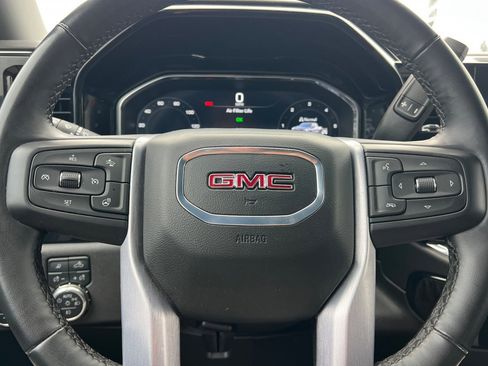 Used 2024 GMC Sierra 1500 SLT image 34