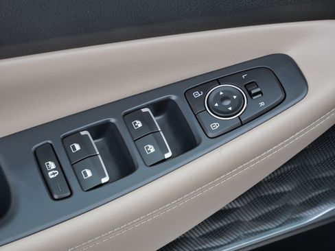 Certified 2023 Hyundai Santa Fe SEL w/ Premium Package image 19