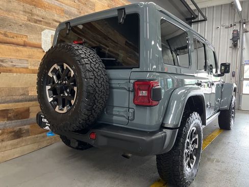 Used 2024 Jeep Wrangler Unlimited Rubicon 4xe AWD/4WD image 47