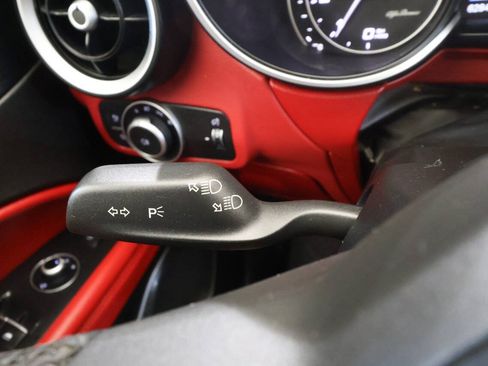 Used 2020 Alfa Romeo Stelvio AWD w/ Nero Edizione image 28
