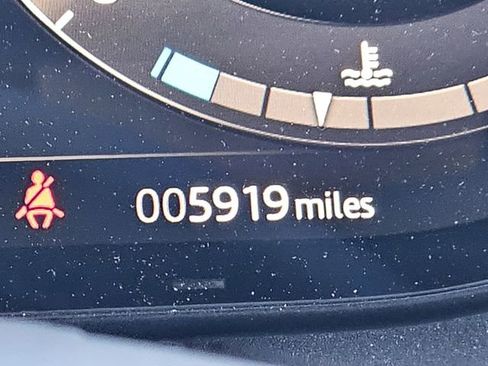 New 2025 Land Rover Range Rover SE image 29