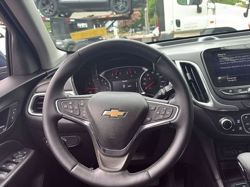 Certified 2024 Chevrolet Equinox LT AWD/4WD image 14