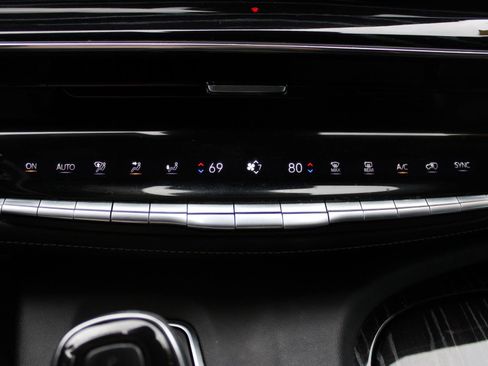 Used 2022 Cadillac Escalade ESV Sport w/ Touring Package image 40