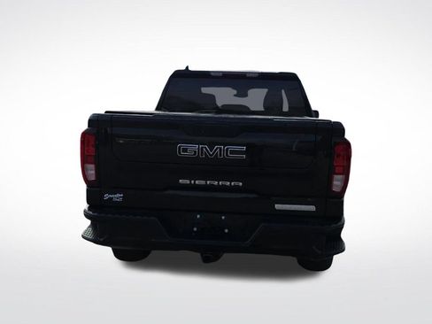 Certified 2022 GMC Sierra 1500 Elevation w/ LPO, Elevation Black Package AWD/4WD image 6