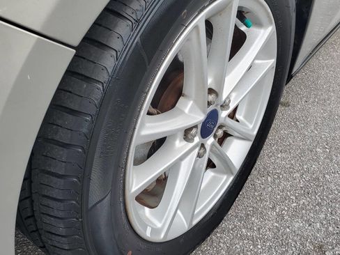 Used 2016 Ford Focus SE image 21