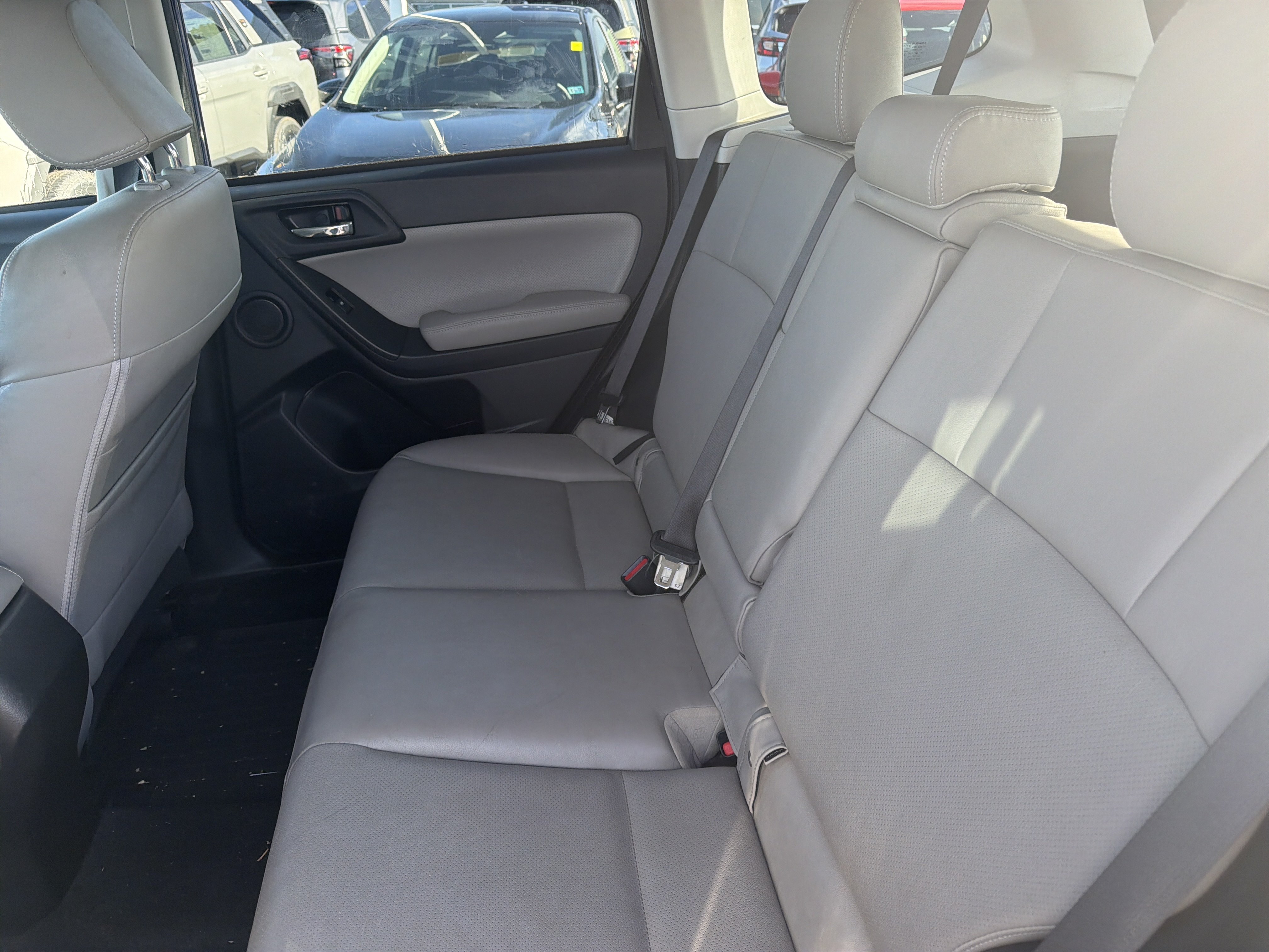 Used 2015 Subaru Forester 2.5i Touring AWD/4WD image 13