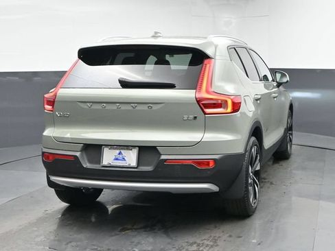 Used 2025 Volvo XC40 B5 Ultra w/ Climate Package AWD/4WD image 8