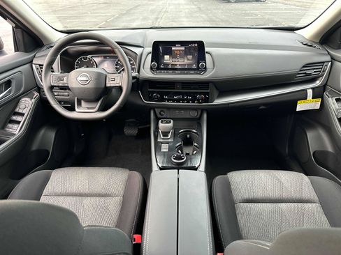 New 2026 Nissan Rogue SV w/ Cold Weather Package AWD/4WD image 30