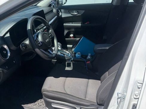 Used 2023 Kia Forte LXS FWD image 6