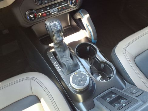 Certified 2024 Ford Bronco Wildtrak image 17