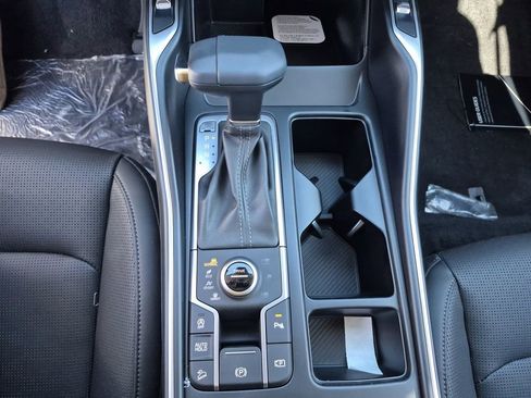New 2026 Kia Sorento S image 9