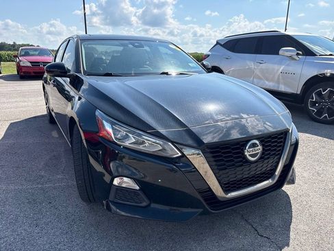 Used 2021 Nissan Altima 2.0 SR FWD image 1