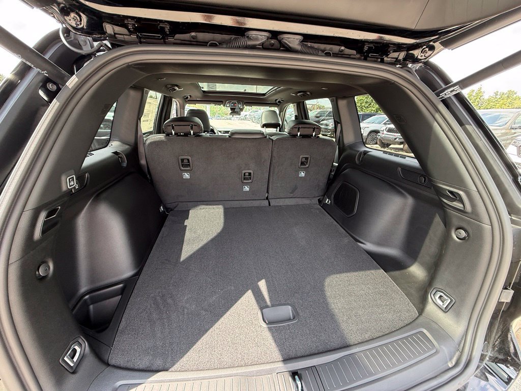 New 2027 Jeep Grand Cherokee Limited AWD/4WD image 25