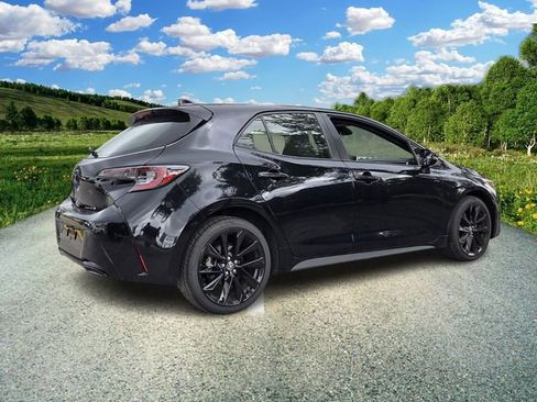 Used 2021 Toyota Corolla SE FWD image 6