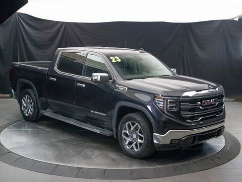 Used 2023 GMC Sierra 1500 SLT w/ SLT Premium Plus Package image 2