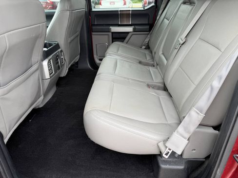 Used 2015 Ford F150 Lariat w/ Equipment Group 502A Luxury AWD/4WD image 16