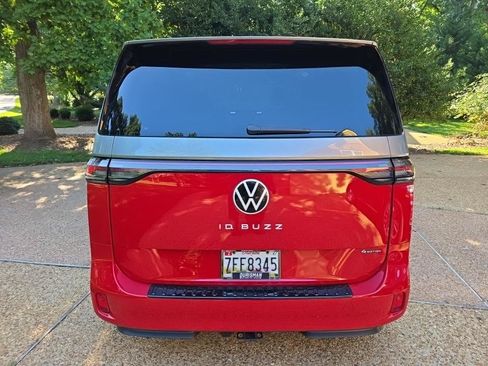 Used 2025 Volkswagen ID. Buzz Pro S Plus AWD/4WD image 19