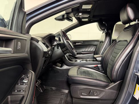 Used 2022 Ford Edge ST-Line AWD/4WD image 5